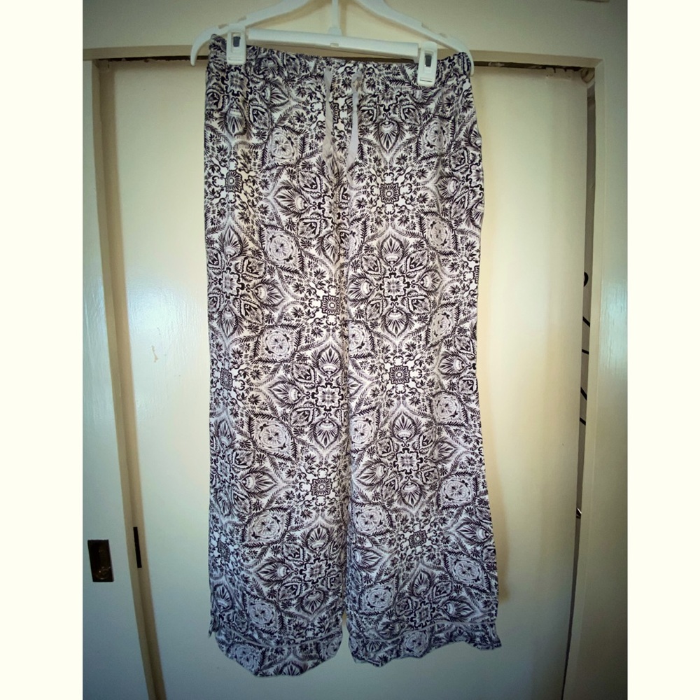 Artisan NY Sleepwear Black & white flare pants